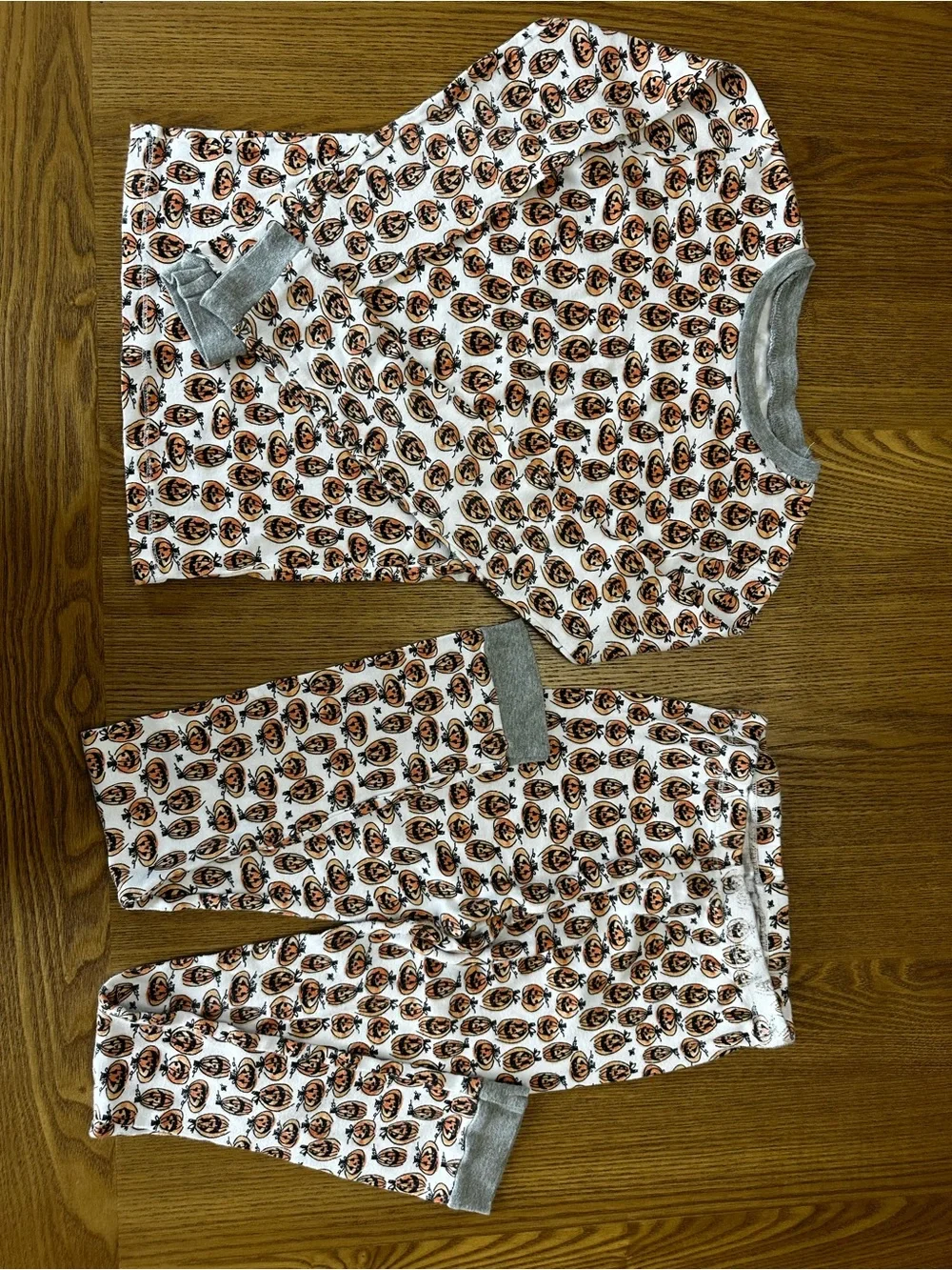 Burt’s Bees Kids Pumpkin Print Halloween Pajama Set